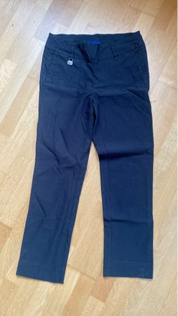Sehr bequeme schwarze Hosen von Daily Sports, Grösse 38-40