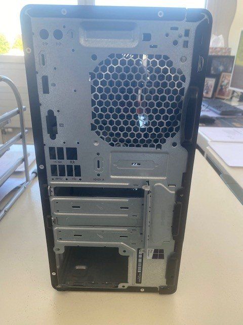 Hewlett Packard Custodie: HP ProDesk 400  Gehäuse – Usato da Wängi venduto da Bmo 1