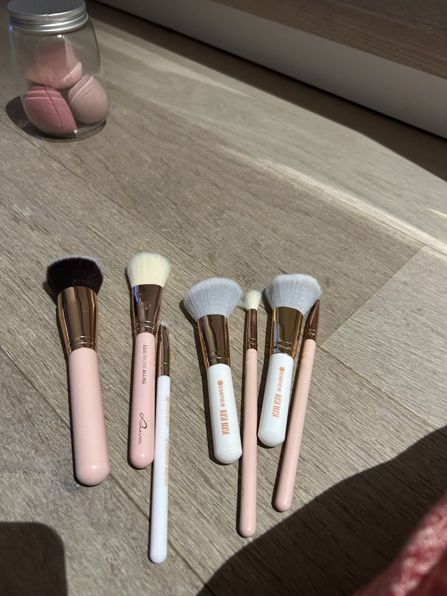 Make-up: Make-up Pinsel Set inkl. Tasche & Schwämmchen – Nuovo (secondo la descrizione) da Trin venduto da lovelybubble 6