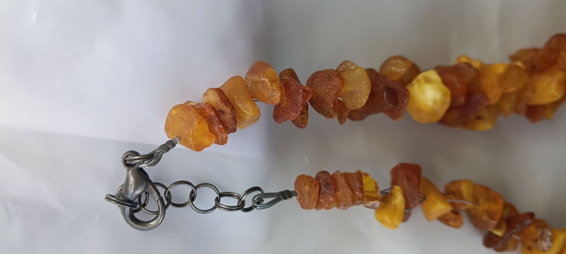 Catenine: Amber necklace irregular chips, not polished – Nuovo (secondo la descrizione) da Zürich venduto da cat_9cvz 2
