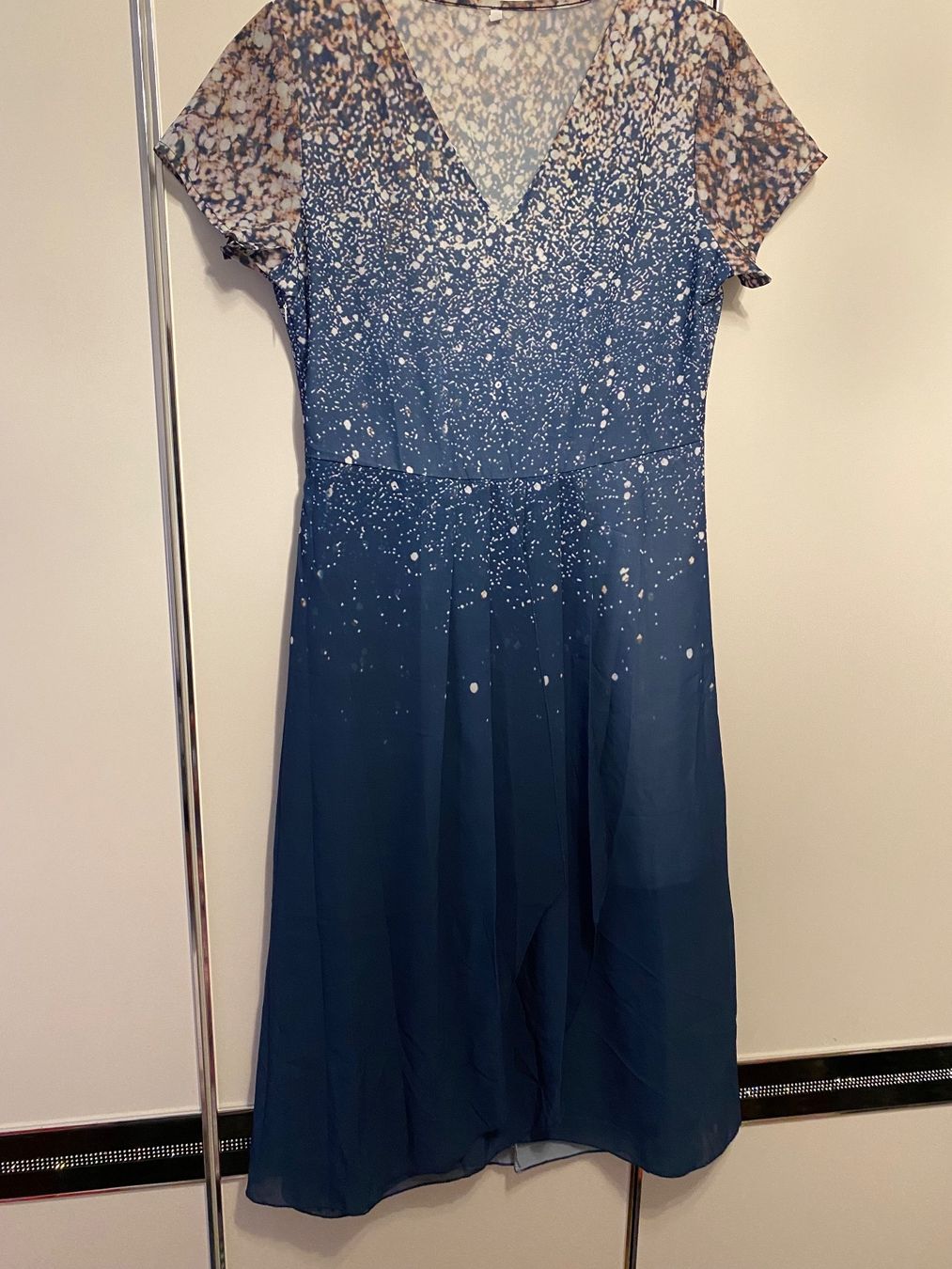 Kleider: Cocktail Kleid gr.M – Gebraucht aus Pfungen von Sheki56