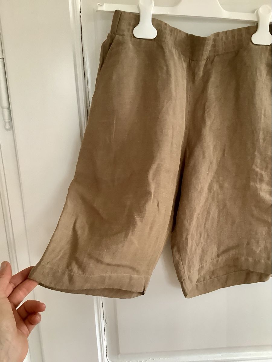 Pantaloni: Hanro chice Bermudas luftig Leinen XS/S – Usato da Stäfa venduto da loveforeverlove 1