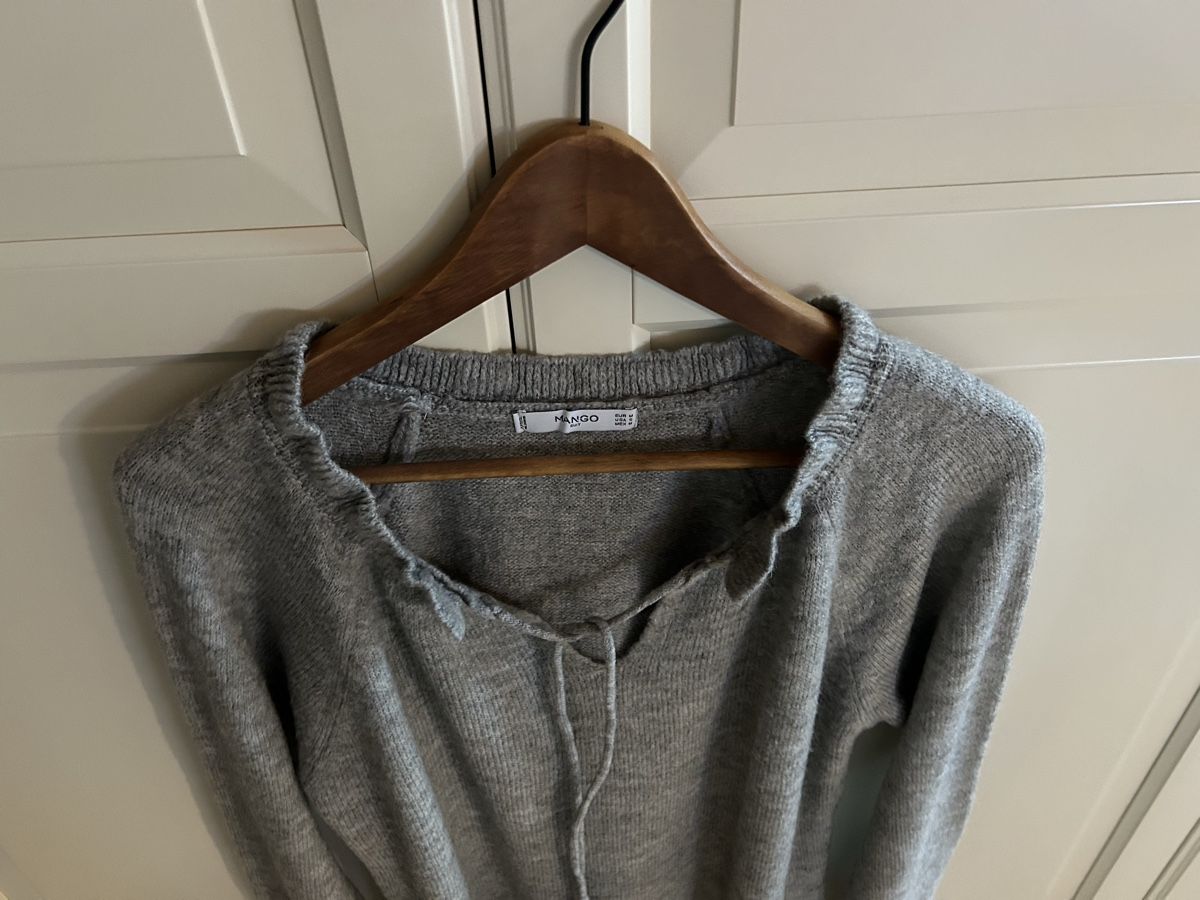 Mango Maglioni & Felpe: Pullover MANGO, grey, Grösse M – Nuovo (secondo la descrizione) da Diessenhofen venduto da Bmaurice
