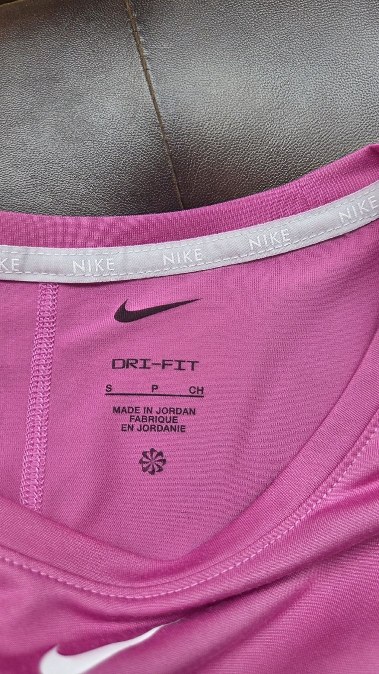 Nike Top: Sport Langarmshirt von Nike in S – Nuovo (secondo la descrizione) da Kreuzlingen venduto da MeinKleinesAtelier 2