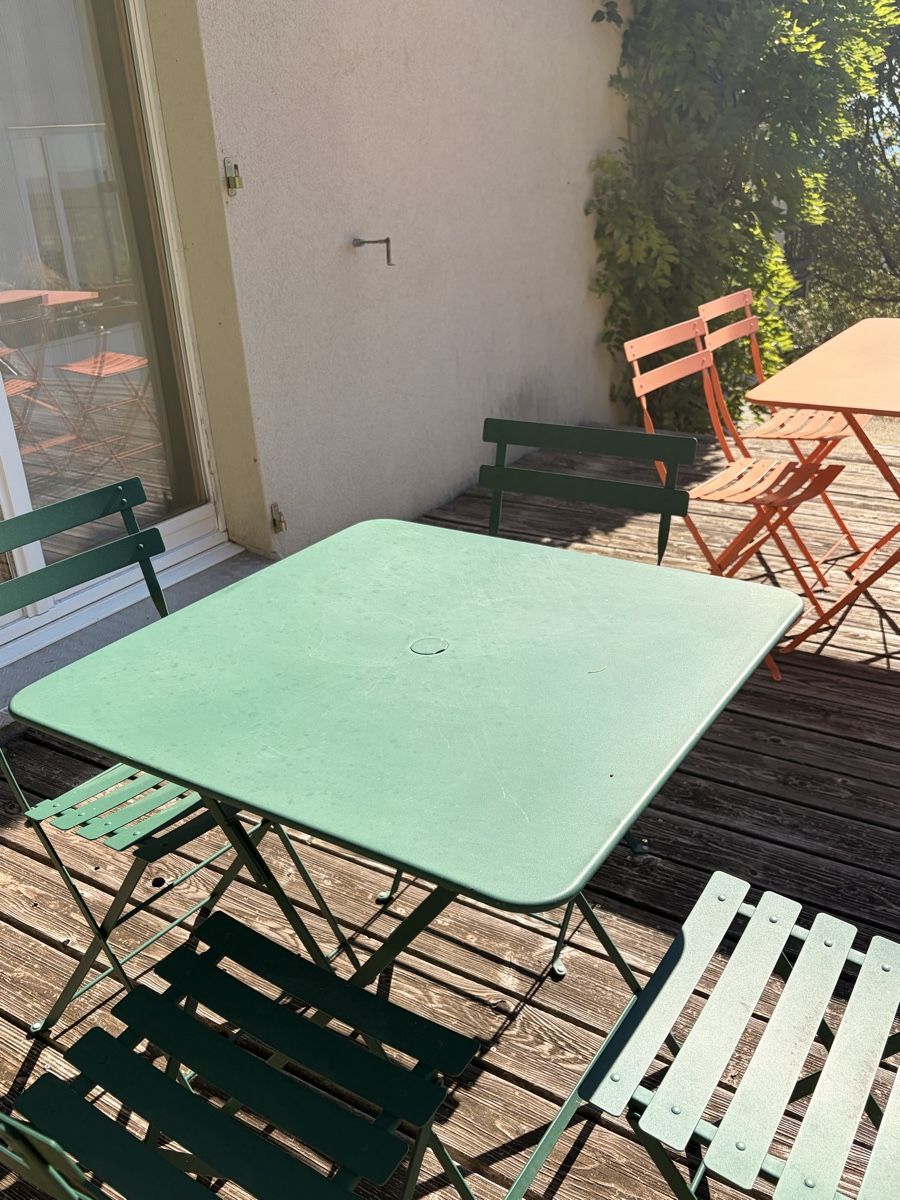 Fermob Set di tavolo e panche: FERMOB Bistro Gartenmöbel – Usato da Evilard venduto da tamino_biel 3