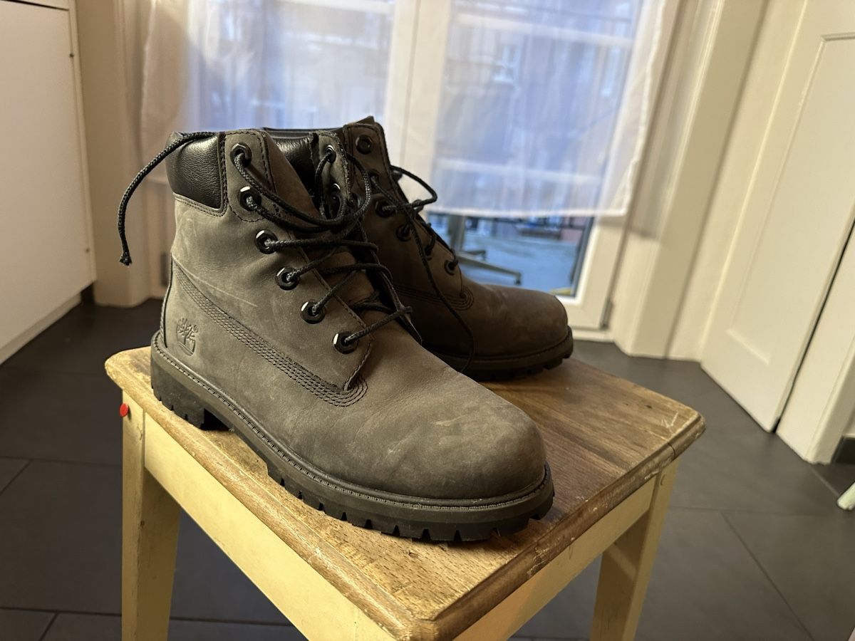 Timberland Scarpe da uomo: Timberland Boots, Grau, Grösse 38 – Usato da Bern venduto da nnoorrraa