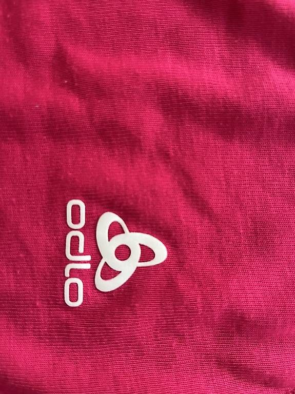 Chemises, T-shirts & Polos: Odlo Shirt 140 – D'occasion à Luzern par La_Favorita 1
