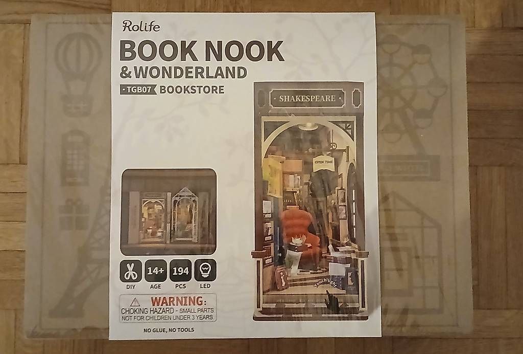 Sonstige Dekorationen & Accessoires: Book Nook – Neu und originalverpackt aus Lausanne von deb_pq5n