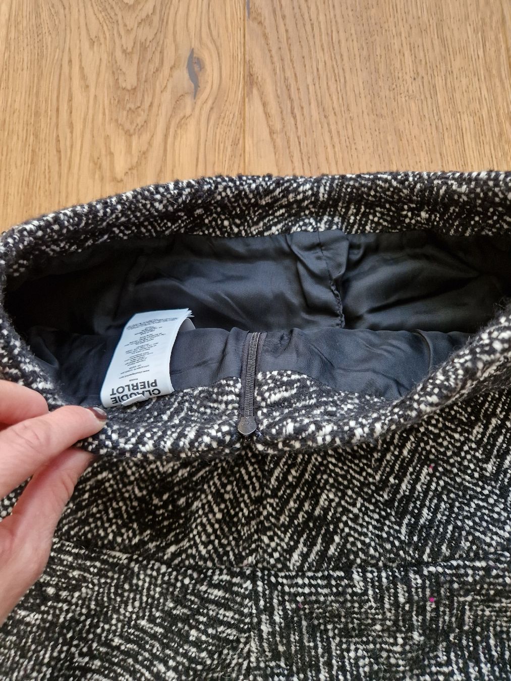 Claudie Pierlot Gonne: Neu: Claudie Pierlot Minirock – Nuovo (secondo la descrizione) da Eschenbach SG venduto da SanFranciscoCalifornia 3