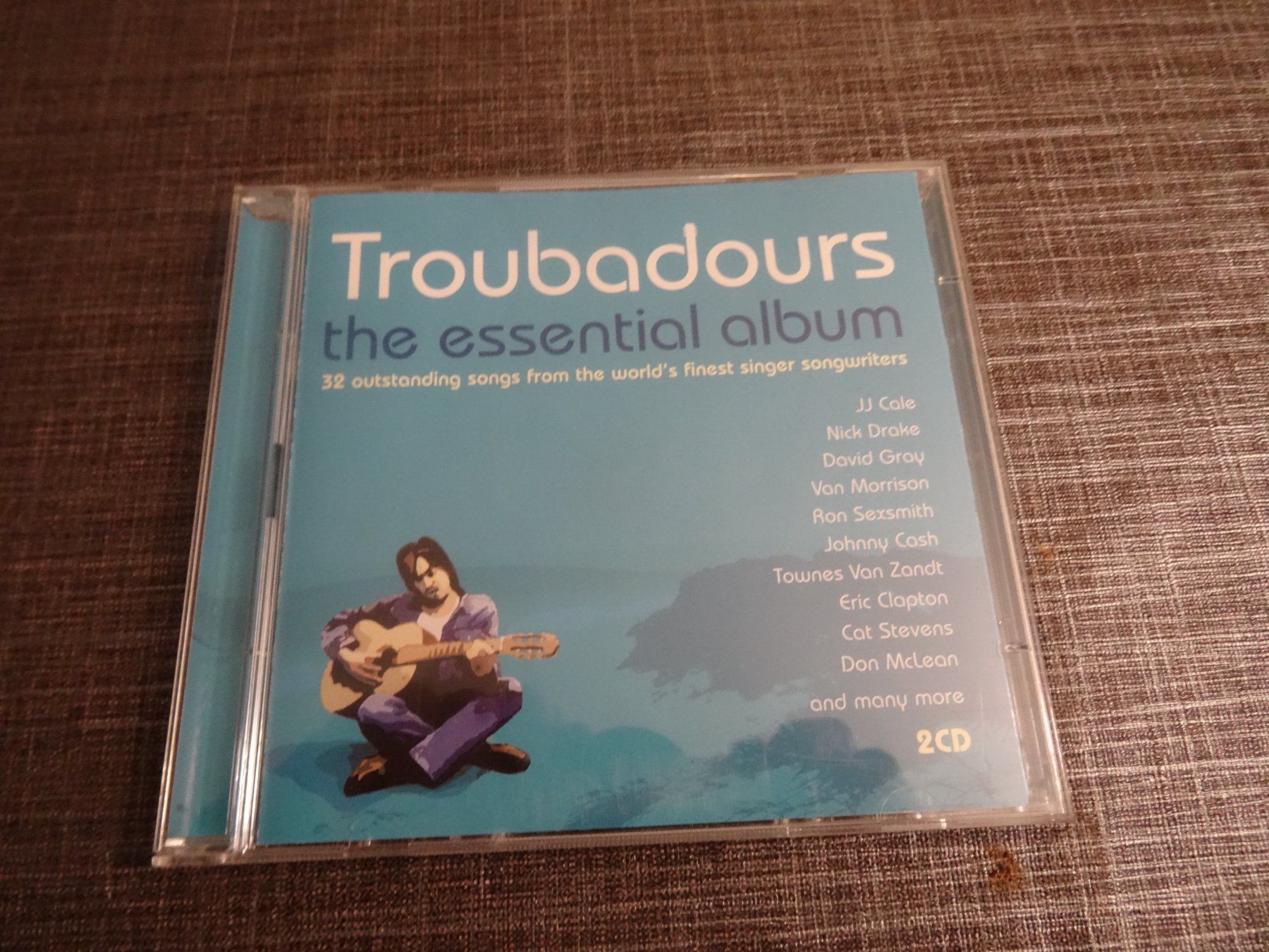 CDs: Troubadours - The Essential Album CD – Gebraucht aus Olten von Disc-Ausverkauf