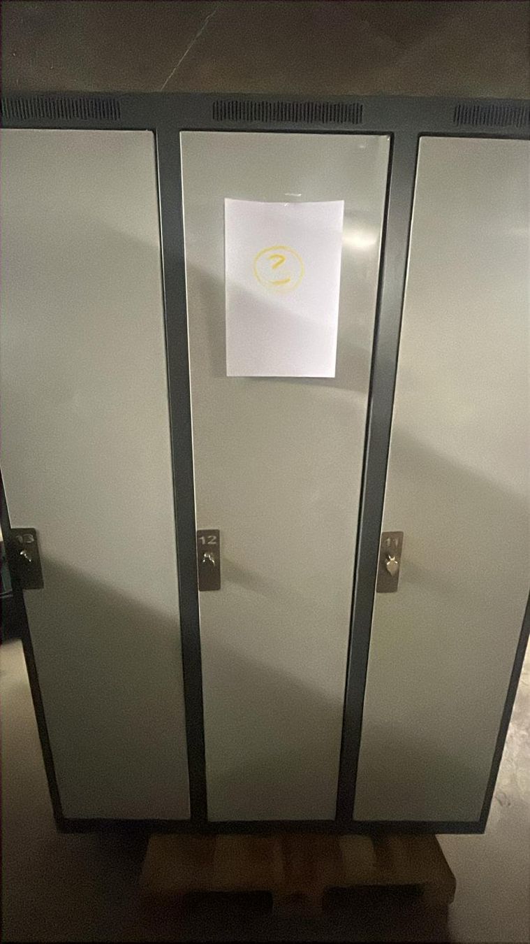 Lista Porte manteau: Lista Graderobenschrank, Spind 3fach – D'occasion à Berlingen par mar_j9wt
