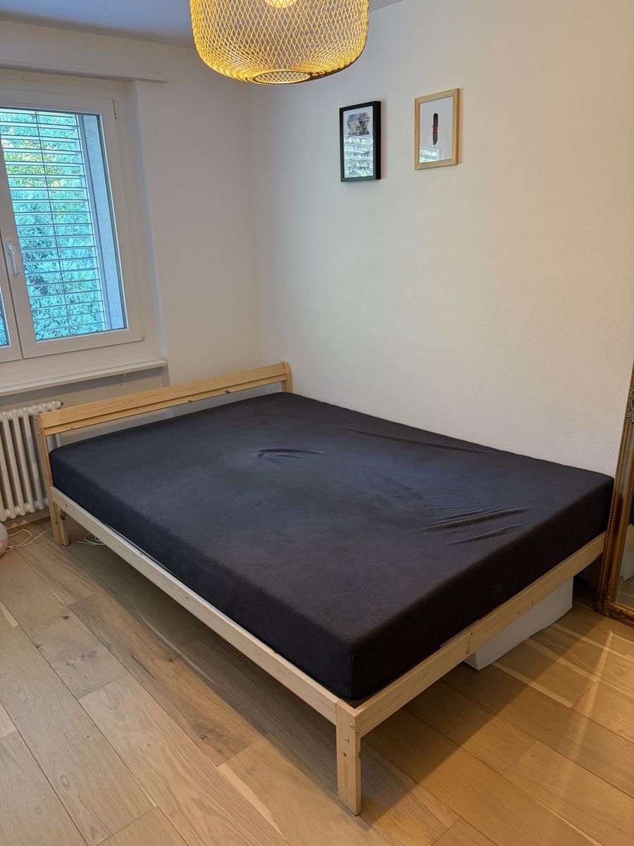 Ikea Lits: Bett mit Matratze  – D'occasion à Frauenfeld par eve1ine 1