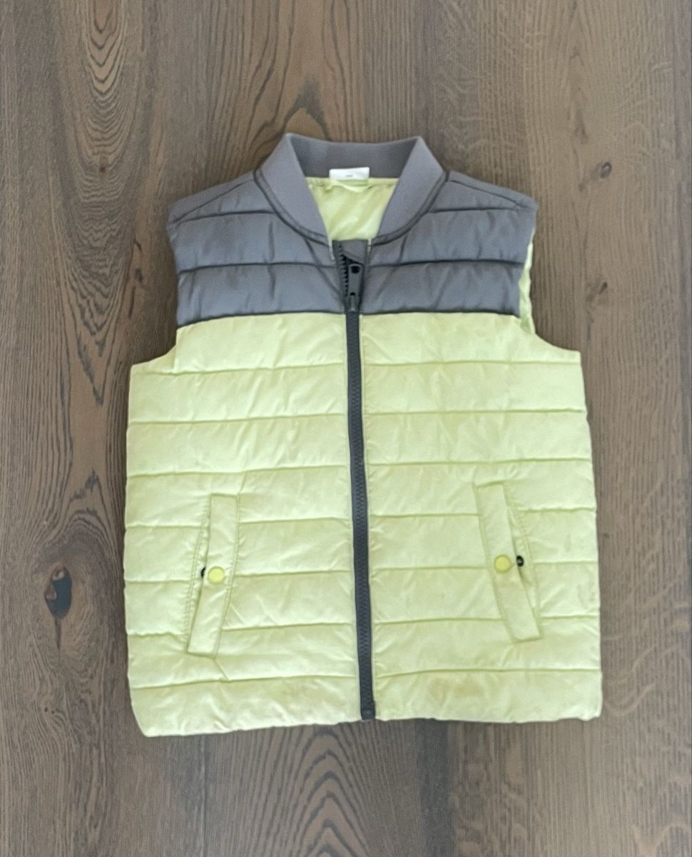 S.Oliver Altro abbigliamento per bambino: Weste von S. Oliver, Gr. 110 – Usato da Lindau venduto da LIKO03
