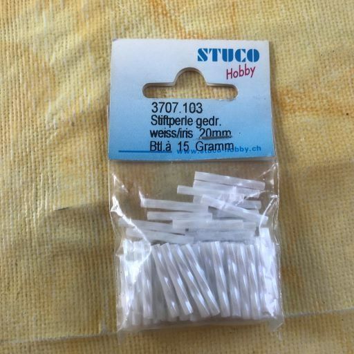 Perle (finte): LOT STIFTPERLE GEDR. WEISS/IRIS 20MM – Nuovo e nell'imballaggio originale da Ostermundigen venduto da Wyatt-Earp 3