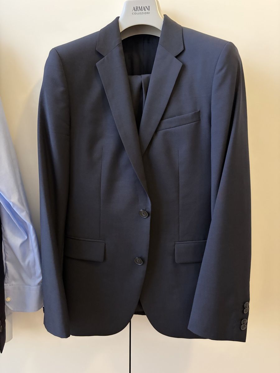 Hugo Boss Completi: Completo Uomo Hugo Boss Blu Scuro – Usato da Zürich venduto da mar_myz6
