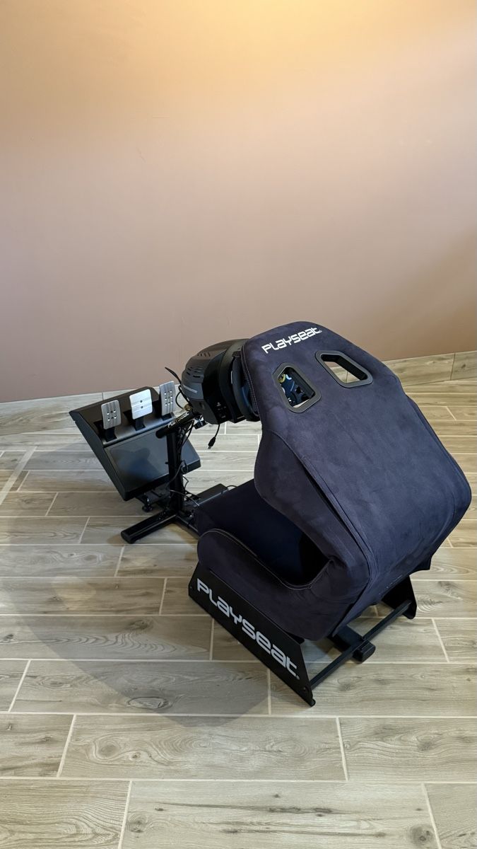 Konsolen: Playseat Evolution mit Thrustmaster T300 RS GT  – Gebraucht aus Strengelbach von rou_sdc8 1
