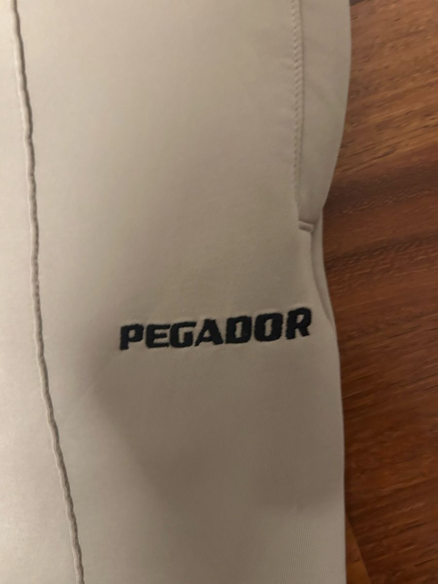 Pegador Pantalons: Pegador Hosen – D'occasion à Oberkirch LU par LuNeDa 1