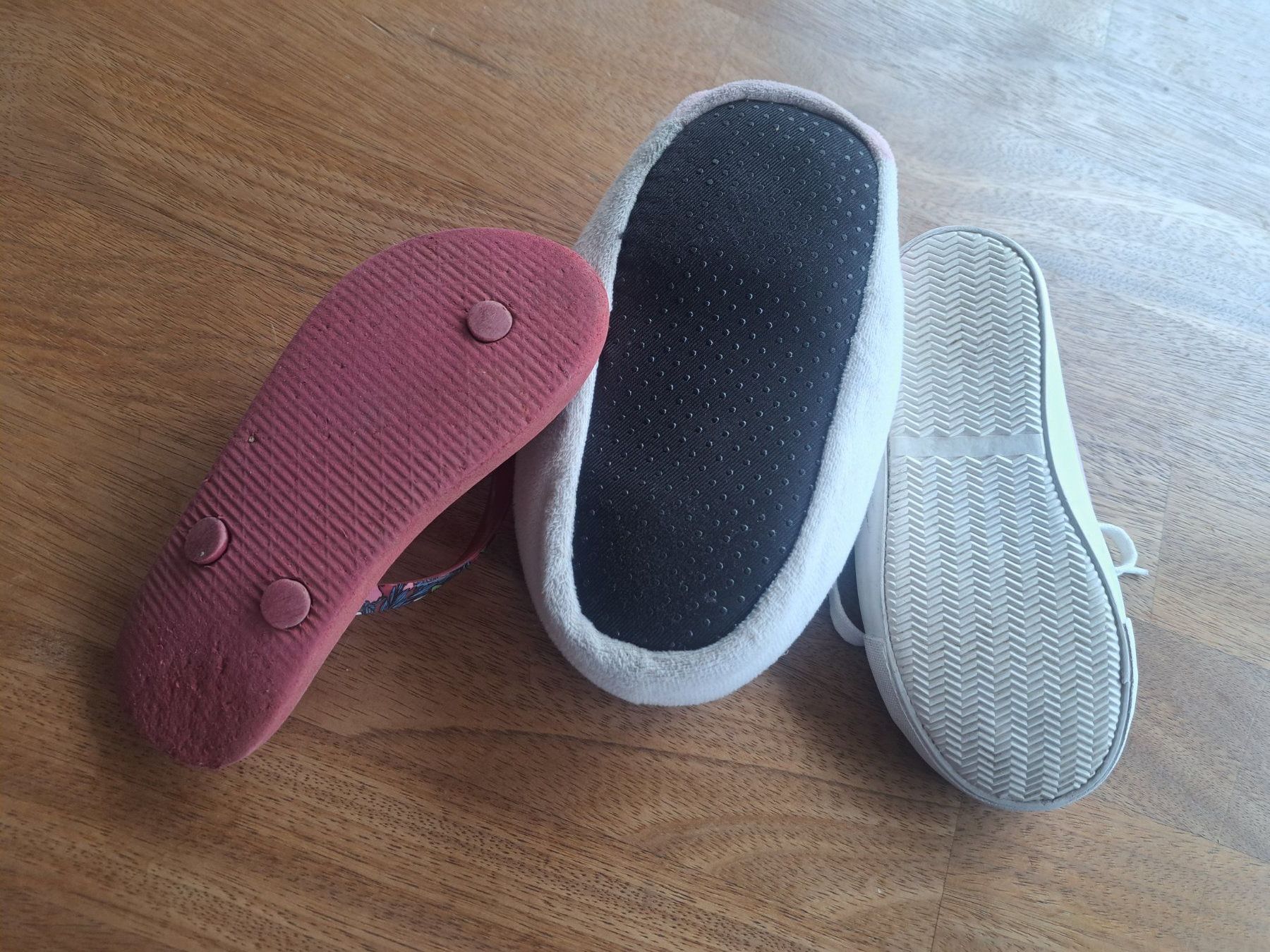Chaussures filles: Schuhpaket Mädchen Grösse 27 – D'occasion à Thun par SiHoSt 4