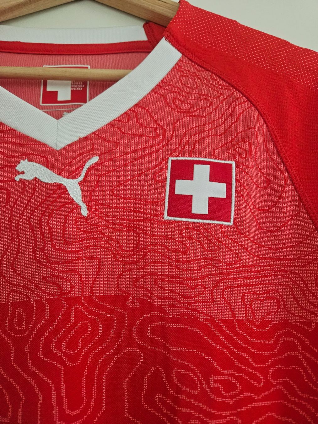 Puma Canottiere & Pantaloni: Puma Fussballtrikot Gr.44/46 – Usato da Schaffhausen venduto da sabrina915 2