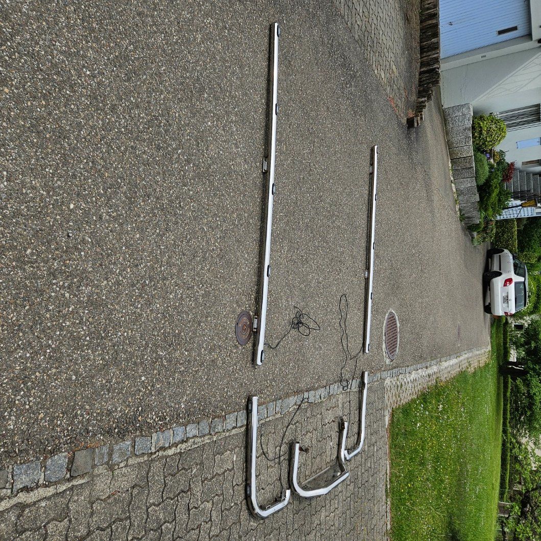 Tutti i ricambio: Low und Side Bar für LKW – Usato da Grellingen venduto da Misterpan 1