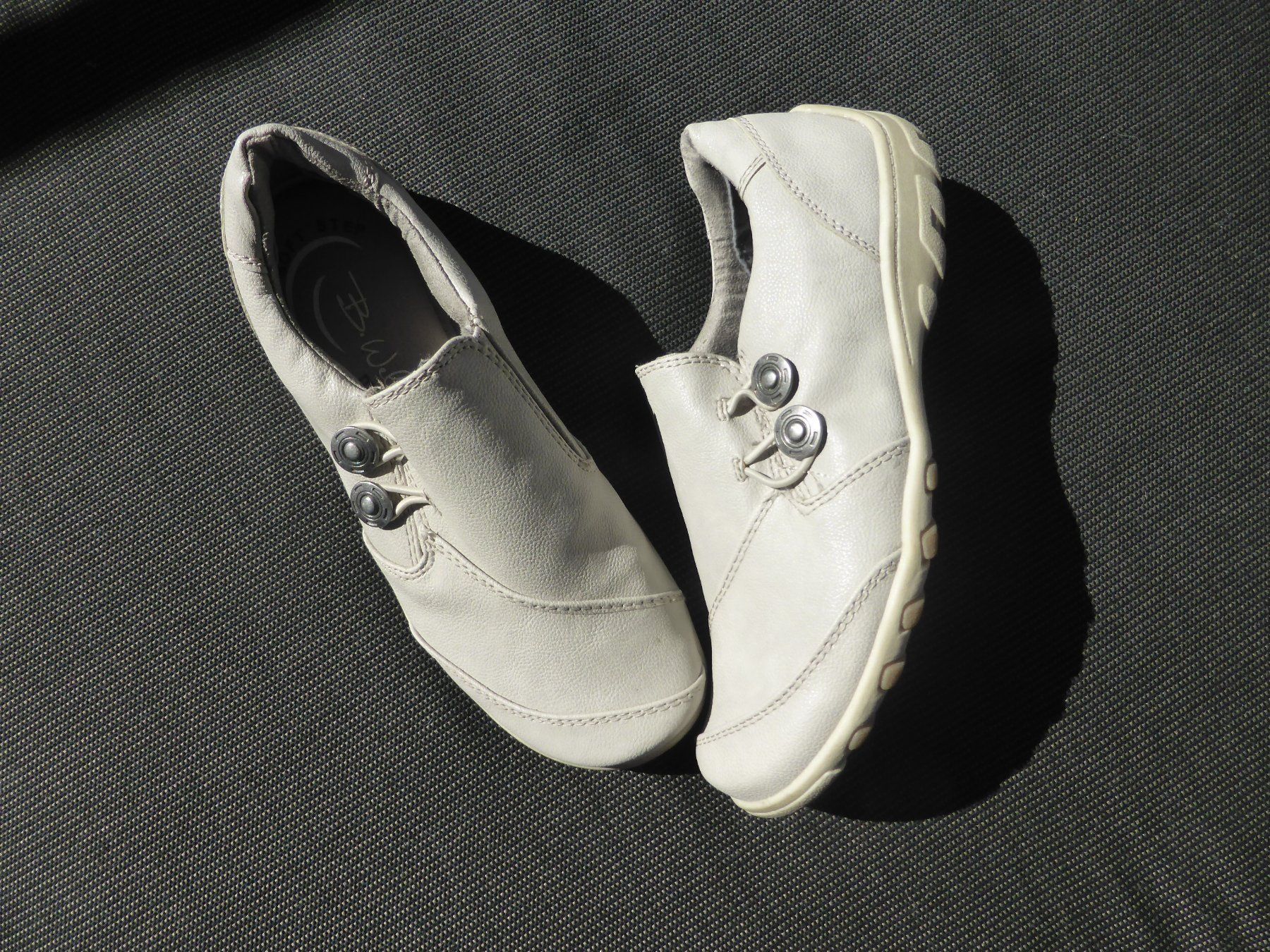Scarpe da donna: Halbschuh hellgrau, Gr.36 – Usato da Schübelbach venduto da Dolly990_2 1