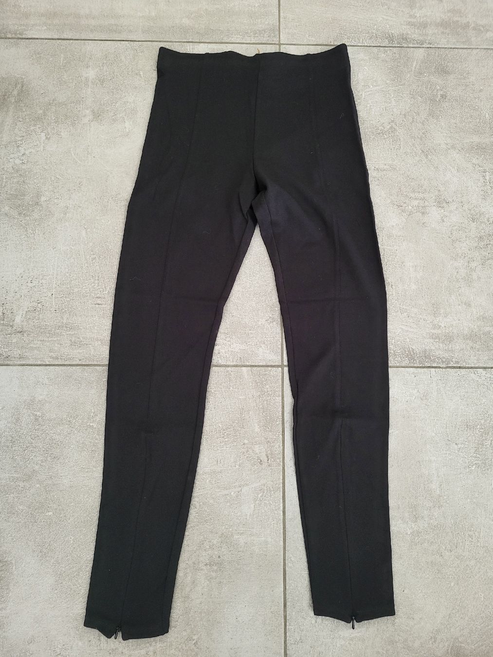 H&M Leggings: Legging – Neu (gemäss Beschreibung) aus Ecuvillens von loloall