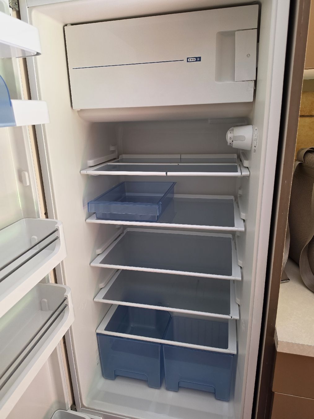 Bosch Réfrigérateurs: Bosh Kühlschrank  – D'occasion à Ebikon par lyl 1