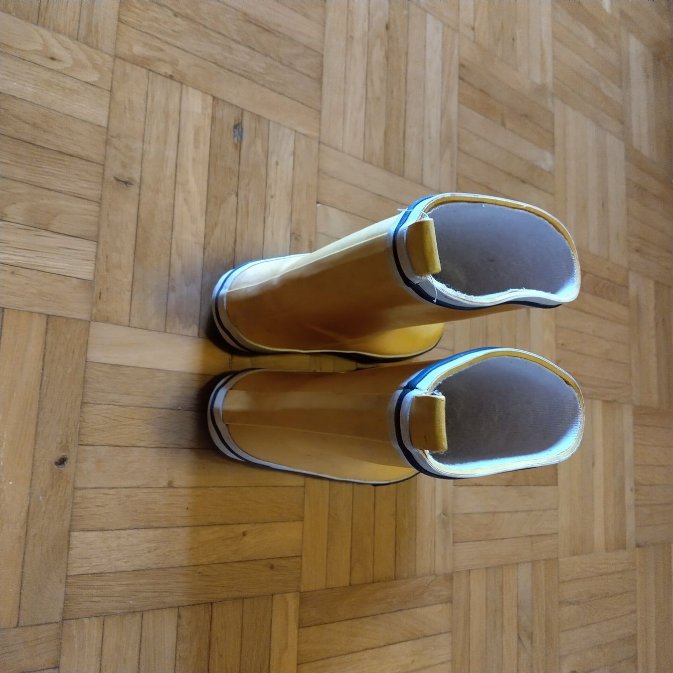 Scarpe per ragazzi: Gelbe Gummistiefel, Grösse 29 – Usato da Oberdorf NW venduto da niederj 1