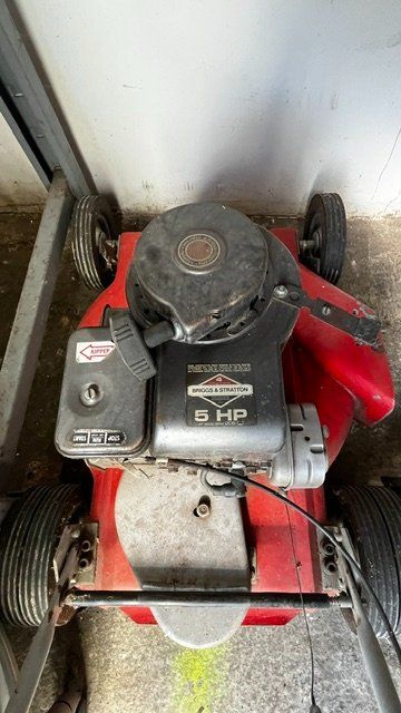 Tondeuses à gazon: Rasenmäher Briggs & Stratton – D'occasion à Breitenbach par aya_w5x7 1