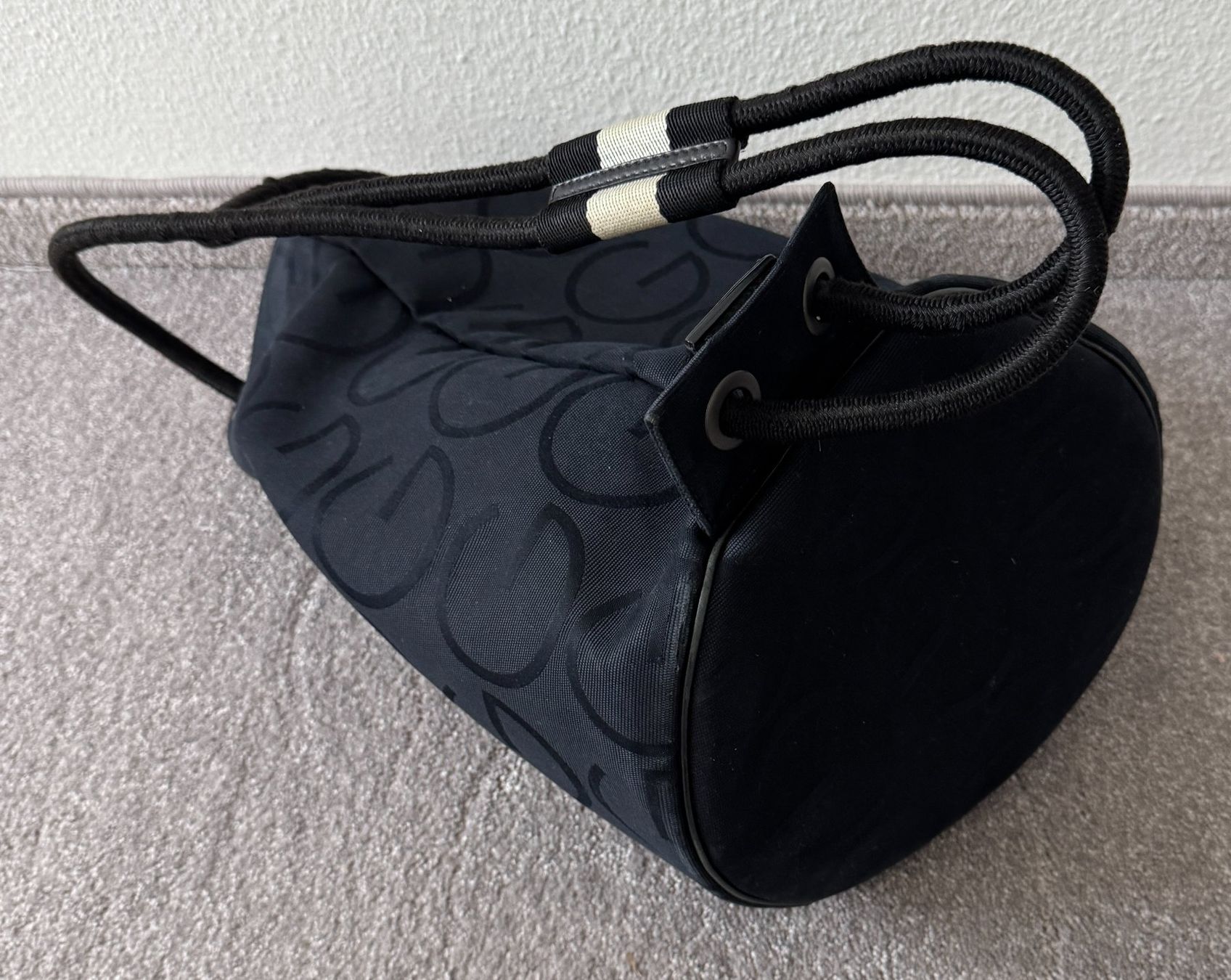 Gucci Borse: Gucci GG Monogram Slingbag, selten, Vintage – Usato da Zuerich venduto da muzuto 2