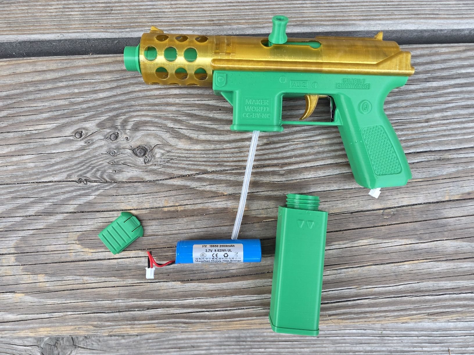 Giocattoli: wasser pistole elektrisch 3d druck bambulab maker world – Usato da Gerlafingen venduto da PaCo_88