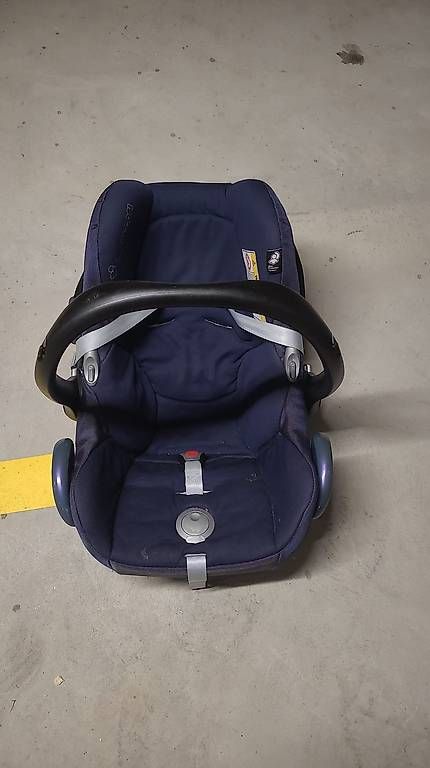Maxi-Cosi Seggiolini per auto: Maxi-Cosi Babyschale Kindersitz fürs Auto – Usato da Uetendorf venduto da tobifischkopf 2