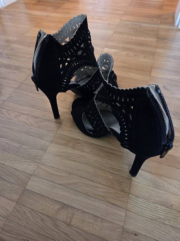 Chaussures femmes: High Heels Bull Boxer – D'occasion à Bonstetten par Paris_18 4