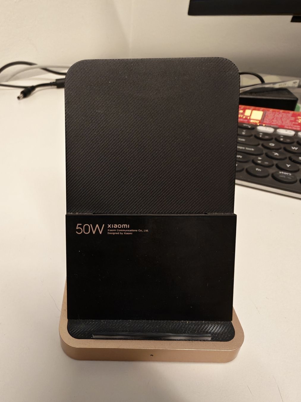 Xiaomi Ladegeräte: 50W Xiami Wireless Charging Stand  – Gebraucht aus Brislach von d.baumgartner.82