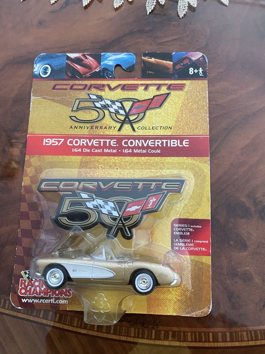 Chevrolet Modellini d'auto: Chevrolet Corvette Convertible – Nuovo e nell'imballaggio originale da St. Margrethen SG venduto da Alfista_159