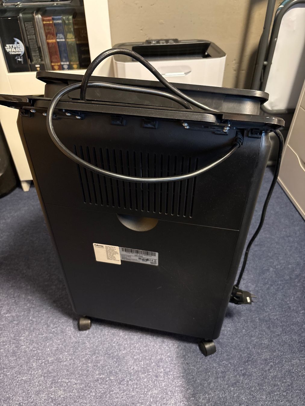 Fellowes Distruggi documenti: Fellows 100m Aktenvernichter – Usato da Belp venduto da phertig74 3