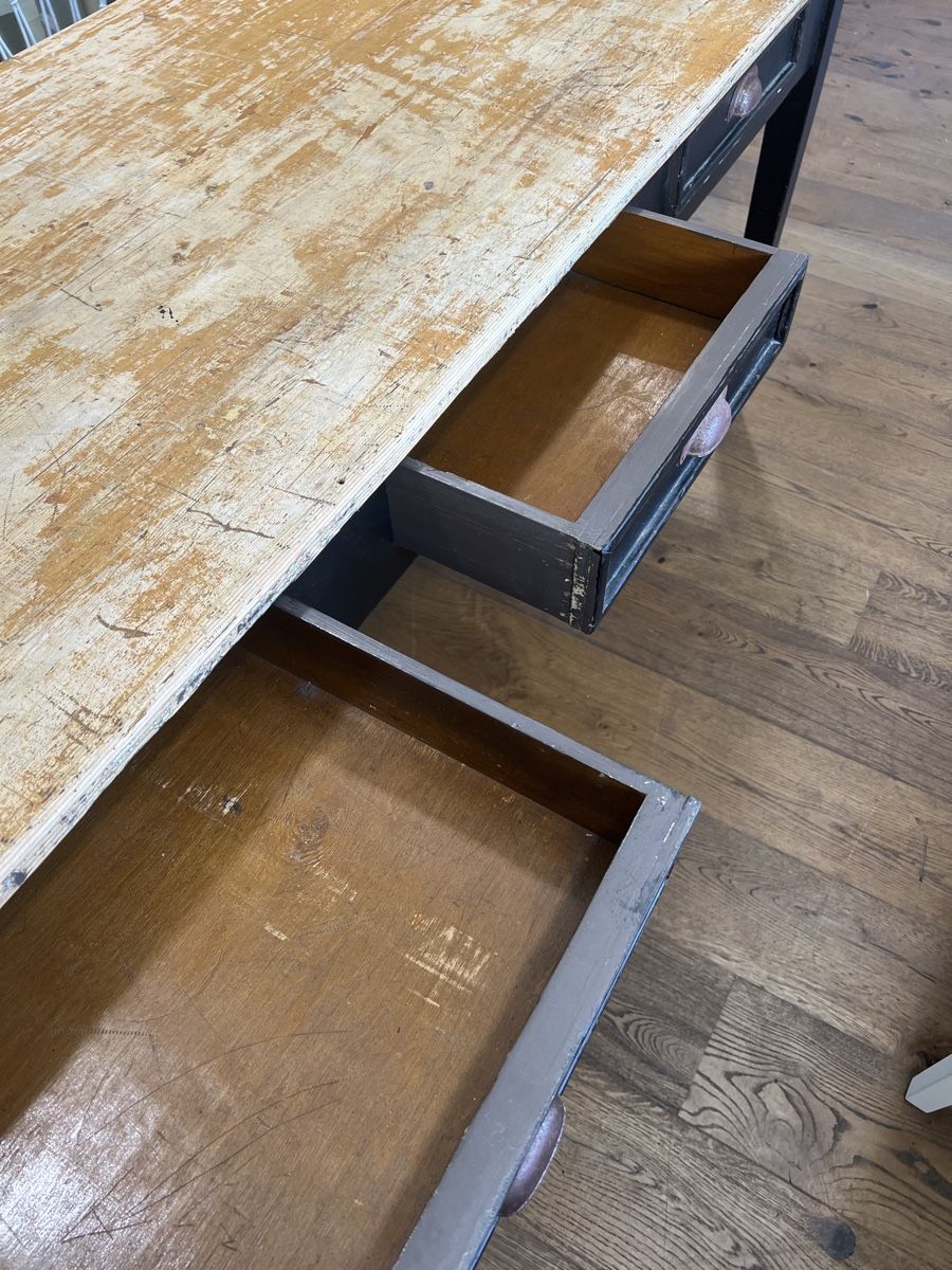 Set di tavolo e panche: Tisch 200cm schwarz mit 6Stühlen alter Tisch – Usato da Sirnach venduto da dasrosahaus 9