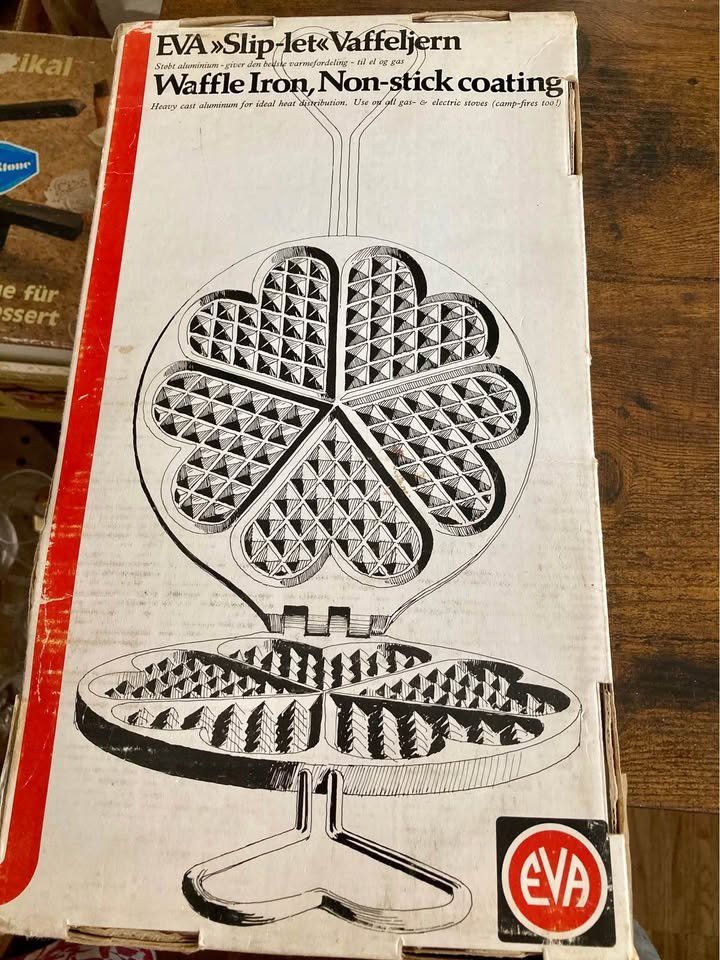 Küchengeräte: Gusseisen Waffeleisen antik – Gebraucht aus Rudolfstetten von Stellina1975