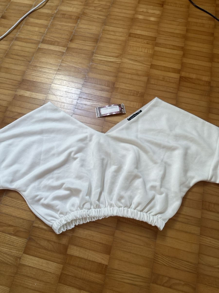 Boohoo Top: Wunderschöner weisses Croptop mit weiten Ärmeln in 44 – Nuovo e nell'imballaggio originale da Sirnach venduto da ana_mvx7 1