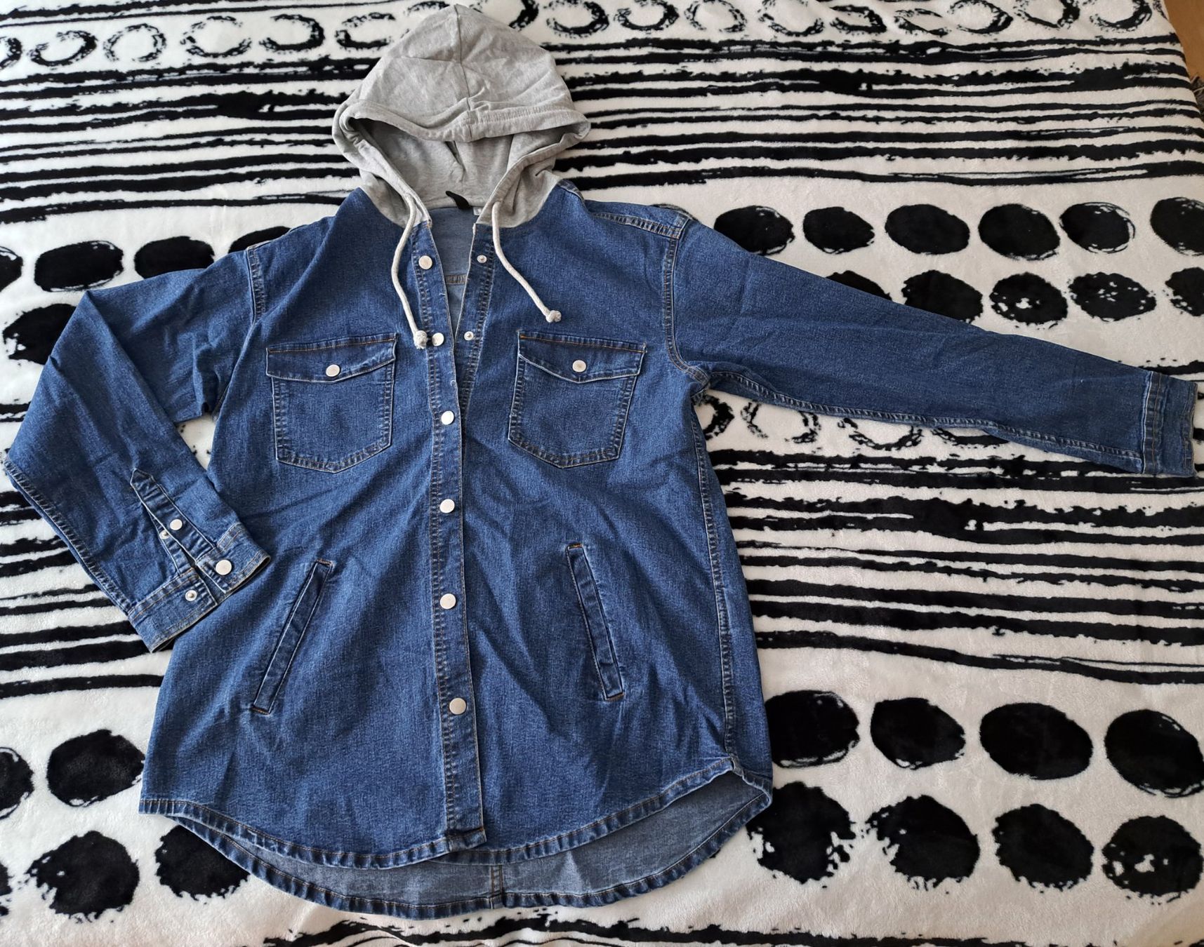 H&M Giacche: Jeans Jacke gr.42 – Nuovo (secondo la descrizione) da Oberurnen venduto da rotty80