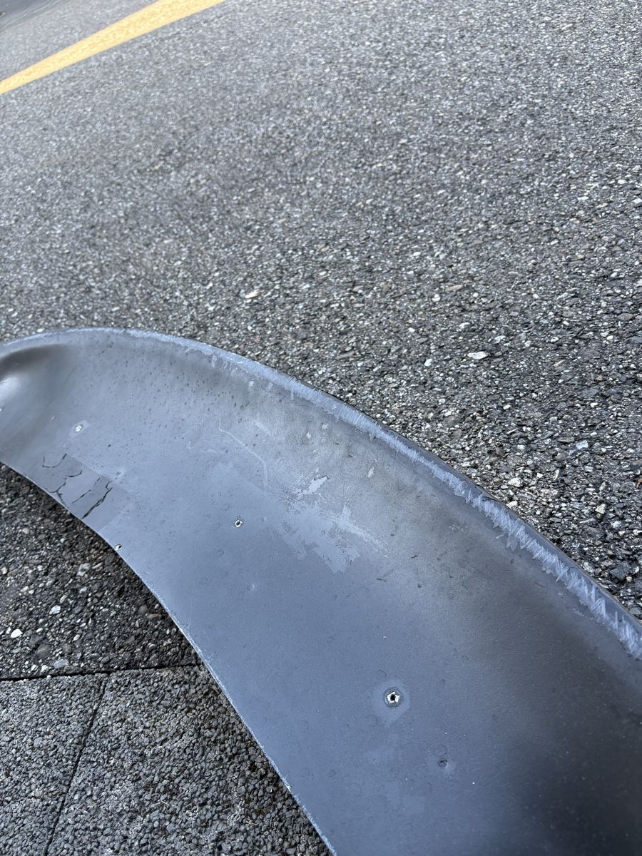 BMW Toutes les pièces détachées: Frontspoiler e92 – D'occasion à Bleienbach par Lajoswuethrich 2