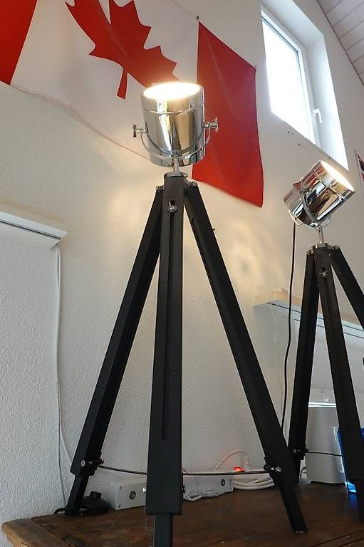 Lampen: Tripod Stehstrahler chrome Hollywood – Gebraucht aus Bäretswil von NightFreakZ 2