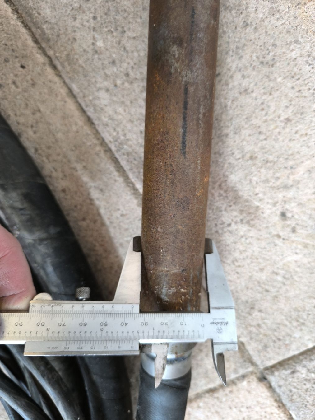 Tutte le macchine: convertisseur avec aiguille – Usato da Muraz (Collombey) venduto da Celine-v81 9