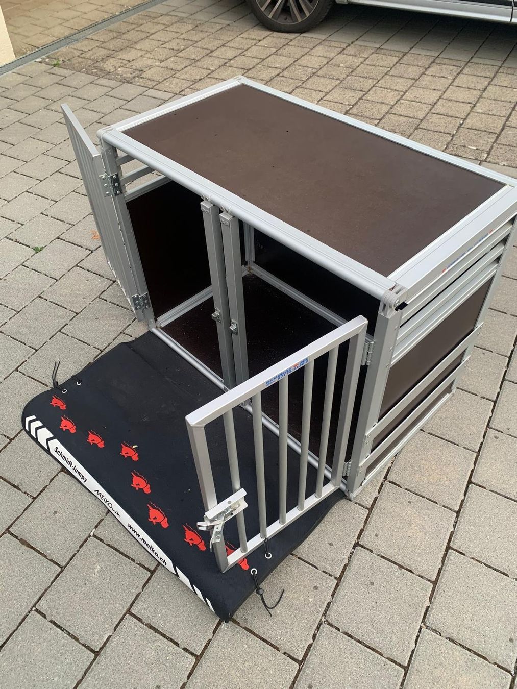 Cages, transport & sécurité: Auto Hundebox – D'occasion à Schaffhausen par wol_pjm8 1