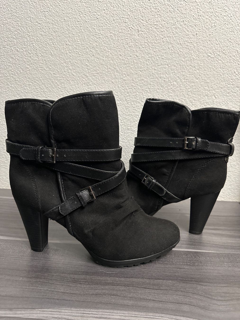 Scarpe da donna: Boots grösse 41 – Usato da Aarburg venduto da Tonija