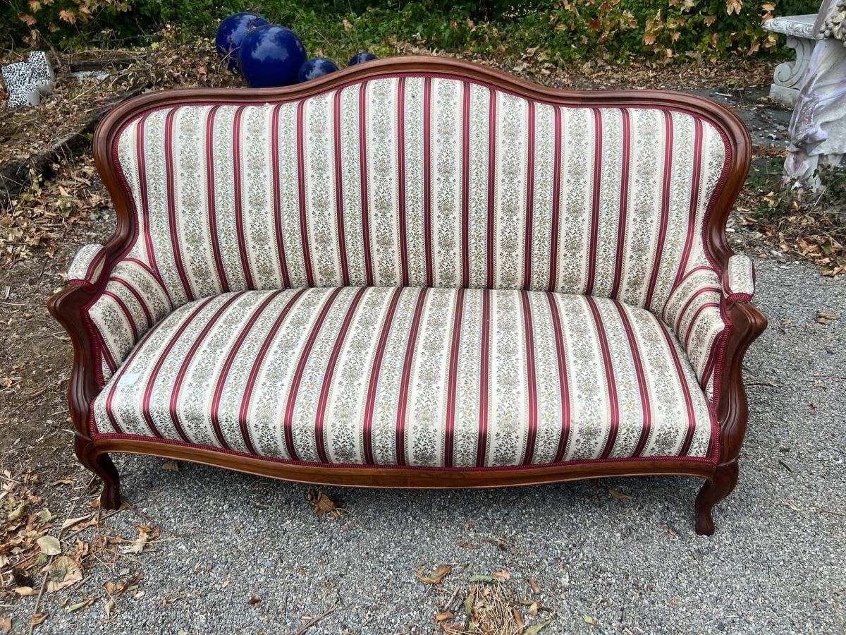 Sofas: Antikes Sofa (20) – D'occasion à Glattfelden par maa_qcj8