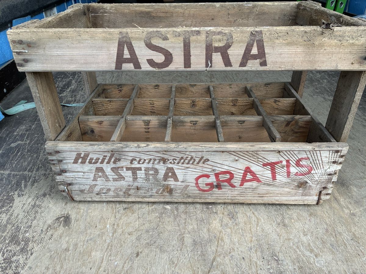 Transportkisten: Ancienne caisse ASTRA  – Gebraucht aus Les Bayards von Mutz51 2