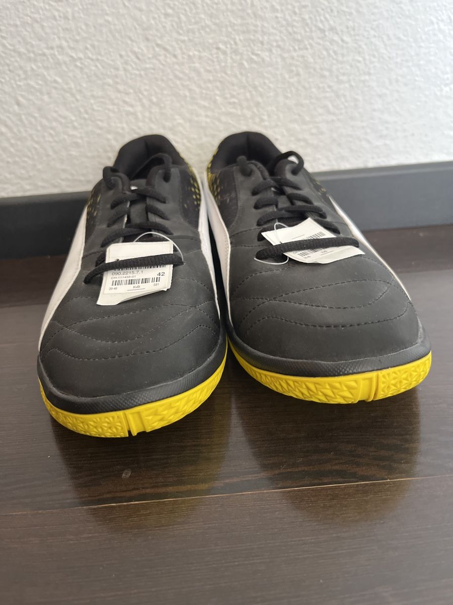 Puma Scarpe per ragazzi: Puma Hallenschuhe – Nuovo (secondo la descrizione) da Sarnen venduto da flo_25mp 4