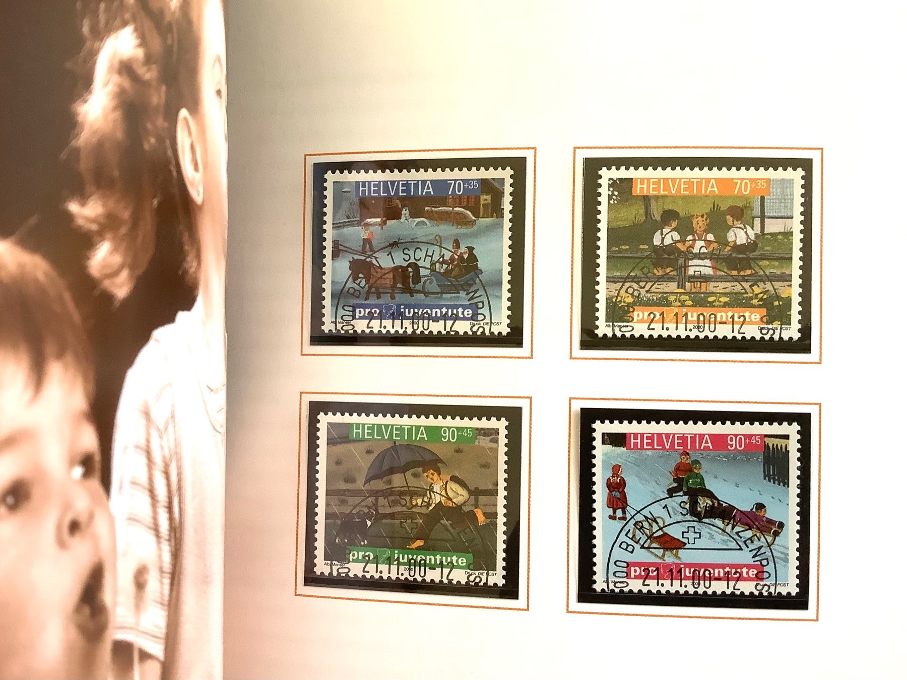 Tous les timbres: 2000 - Schweiz - Jahrbuch Ersttagsstempel Halbmond – Neuf (Voir description) à Liestal par Skunk02 8