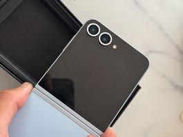 NEUF Samsung Galaxy Z Flip6 - 256 GB bleu